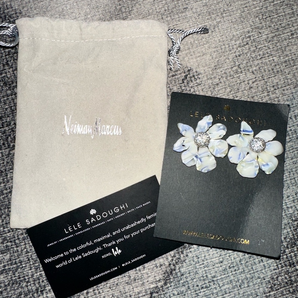 Lele Sadoughi Wallflower Button Earrings in Periwinkle Tortoise